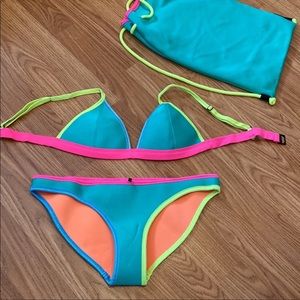 Triangl Bikini Small